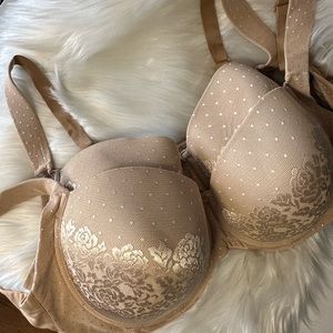 Set of 2 EUC SOMA 40DD Ivory Stunning Support Full Coverage Underwire Bras
